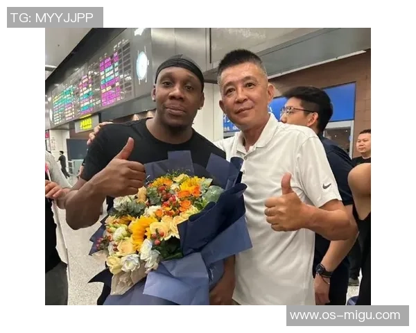 哈德森的传奇旅程：从篮球场到人生巅峰的奋斗与荣耀